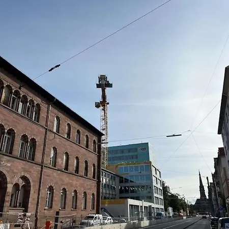 Direkt Am Schloss! * Karlsruhe